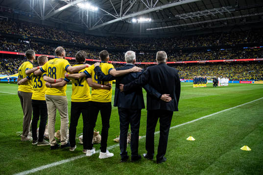 Former players Mikael Lustig, Andreas Granqvist, Gustav