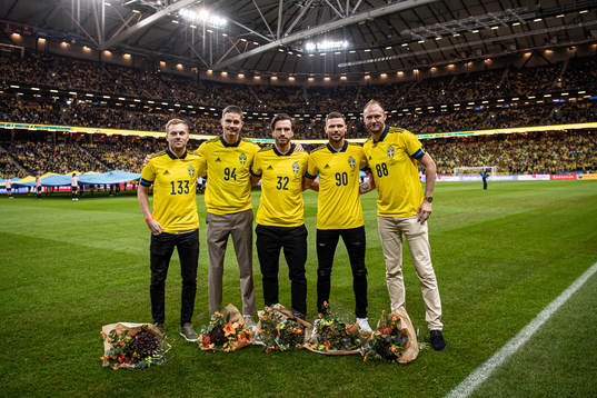 Former players Sebastian Larsson, Mikael Lustig, Gustav