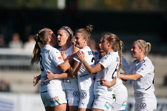Rosengårds Olivia Schough jublar