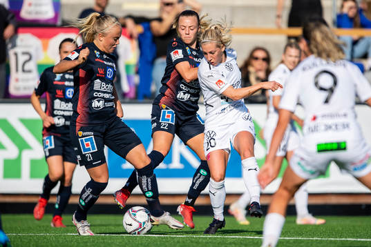 Linköpings Alva Selerud och Rosengårds Mia Persson