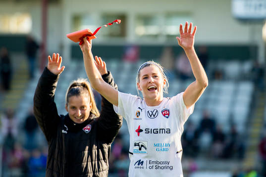Rosengårds Olivia Schough jublar