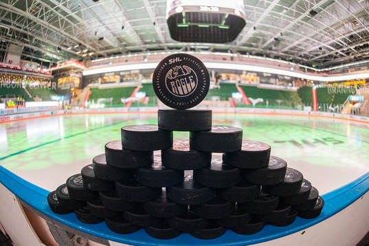 Puckar i Catena Arena