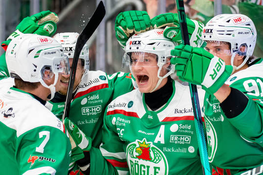 Rögles Anton Bengtsson jublar