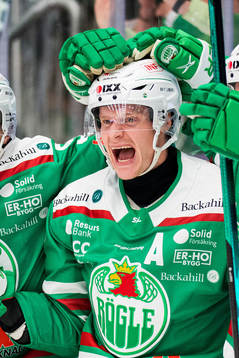 Rögles Anton Bengtsson jublar
