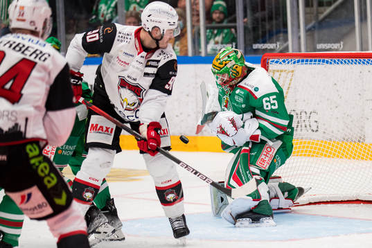 Malmö Redhawks Lance Bouma oroar mot Rögles målvakt