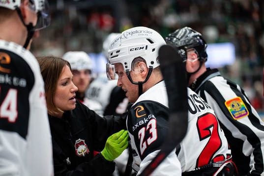 Malmö Redhawks Christoffer Forsberg får vård