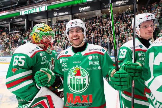Rögles målvakt Christoffer Rifalk och Ludvig Larsson