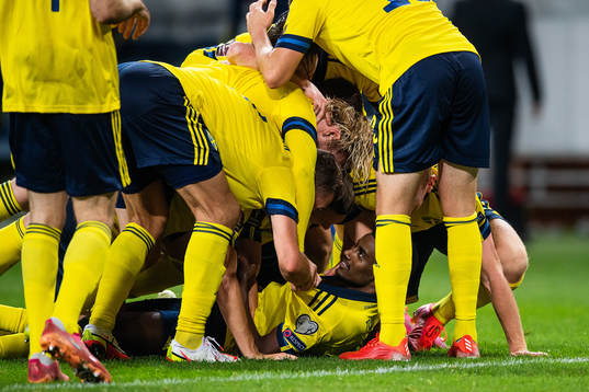 Alexander Isak of Sweden celebrates scoring 2-0