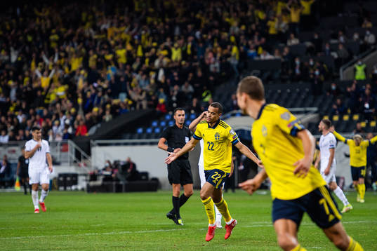 Robin Quaison of Sweden celebrates scoring 3-0