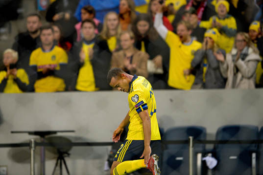 Robin Quaison of Sweden celebrates the 3-0 goal
