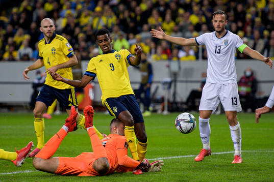Alexander Isak of Sweden against goalkeeper Arijanet Muric