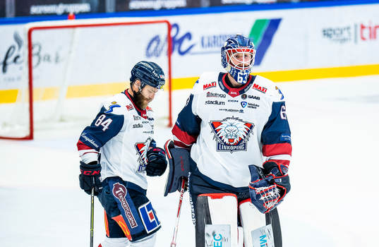 Linköpings Jimmy Andersson och målvakt Marcus Högberg