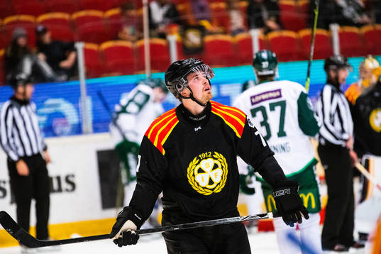 Brynäs Marcus Björk deppar