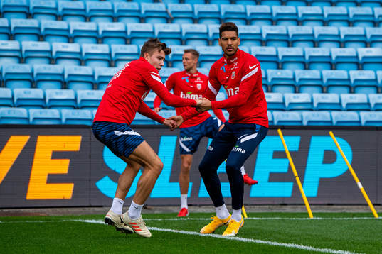Fredrik André Bjørkan and Ohi Omoijuanfo of the Norwegian