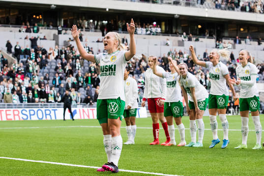 Hammarbys Ellen Gibson jublar