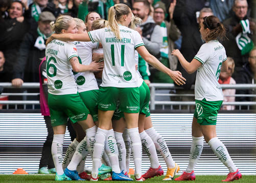 Hammarbys Emilia Larsson, Ellen Wangerheim och Fanny Hjelm
