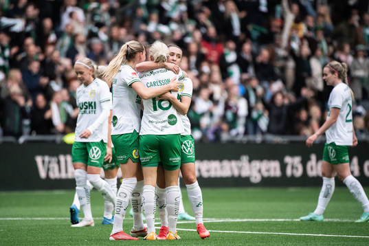 Hammarbys Alice Carlsson jublar