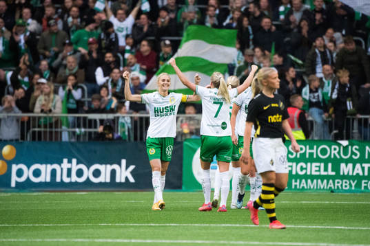 Hammarbys Alice Carlsson jublar