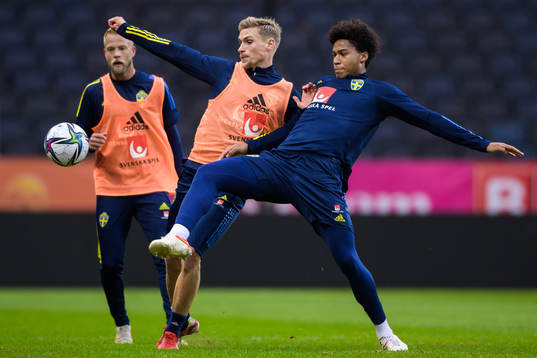 Carl Starfelt and Jens Cajuste of the Swedish national