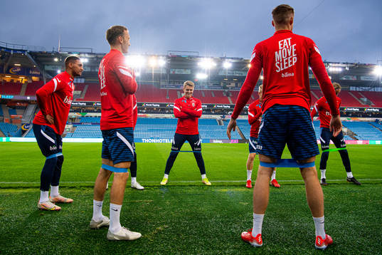Ruben Gabrielsen, Martin Ødegaard and players of the