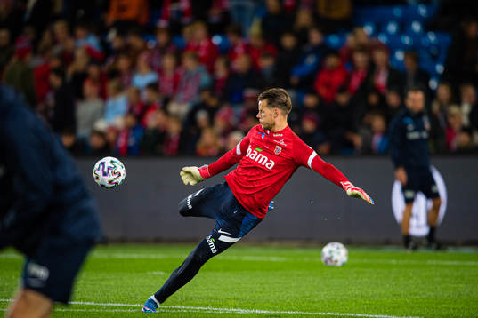 Goalkeeper Ørjan Håskjold Nyland of Norway warms up