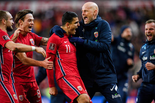 Bläddra bland fler bilder av Football, FIFA World Cup Qualifier, Norway - Montenegro