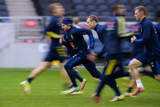 Emil Forsberg and Viktor Claesson of the Swedish national
