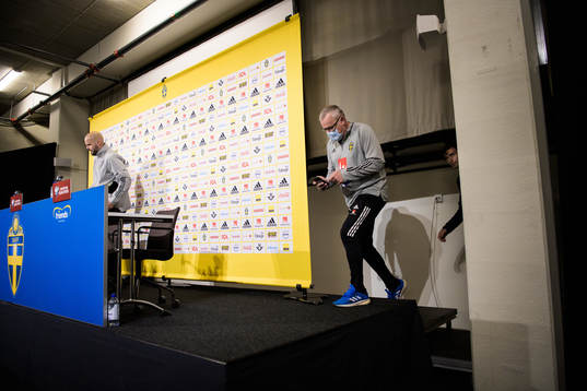 Press officer Jakob Kakembo Andersson, head coach Janne