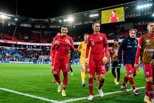 Mohamed Elyounoussi of Norway celebrates