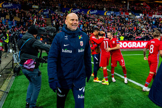 Ståle Solbakken, head coach of Norway, celebrates