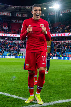 Mohamed Elyounoussi of Norway celebrates