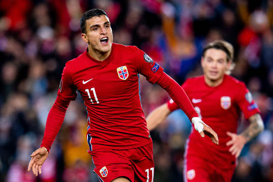 Mohamed Elyounoussi of Norway celebrates