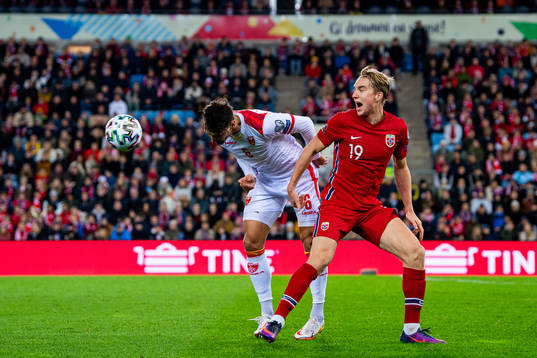 Zarko Tomasevic of Montenegro and Kristian Thorstvedt of