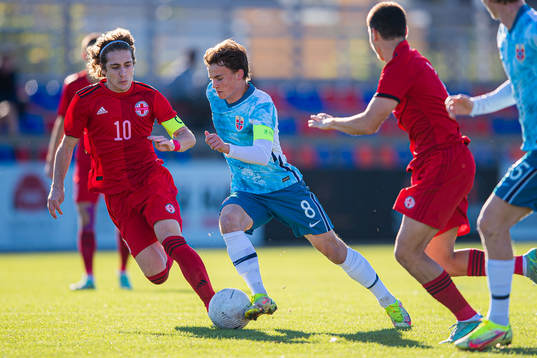 Luka Gagnidze of Georgia and Kristian Fredrik Malt Arnstad