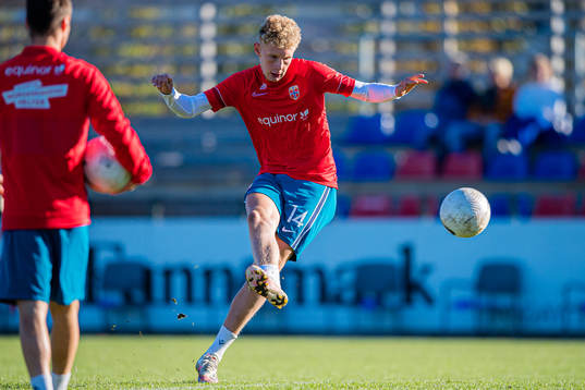 August Stana Frobenius of Norway warms up