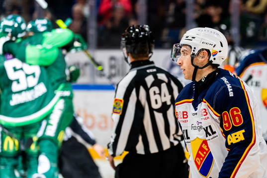 Djurgårdens Matthew Lorito deppar
