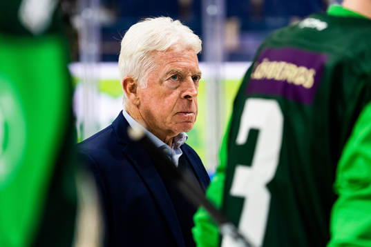 Djurgårdens tränare Barry Smith deppar