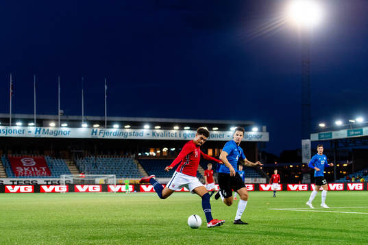 Noah Jean Holm of Norway and Mairo Miil of Estonia