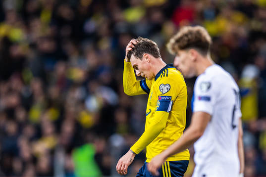 Victor Nilsson Lindelöf of Sweden looks dejected