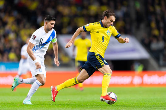 Tasos Bakasetas of Greece and Albin Ekdal of Sweden