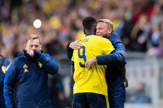 Alexander Isak and Daniel Sundgren of Sweden