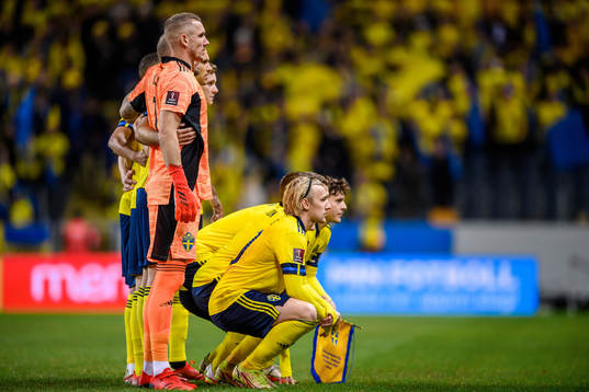 The starting eleven of Sweden pose for a photo