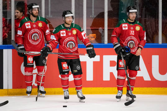Michael Spacek, Ryan Lasch and Patrik Carlsson  of Frölunda