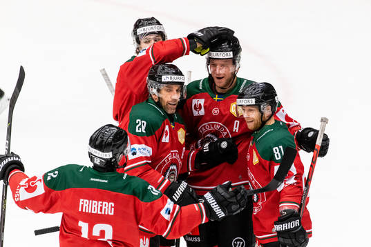 Christian Folin of Frölunda celebrate with team mates