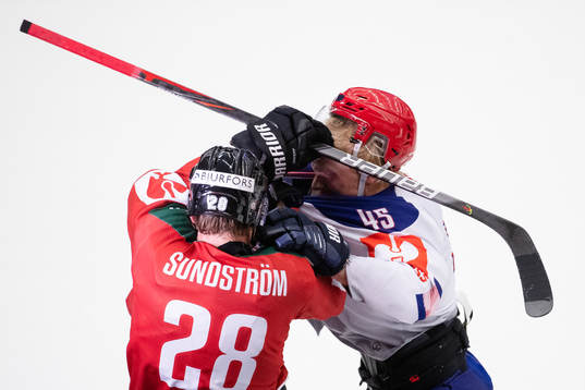 Bläddra bland fler bilder av Ice Hockey, CHL, Frölunda - Helsinki