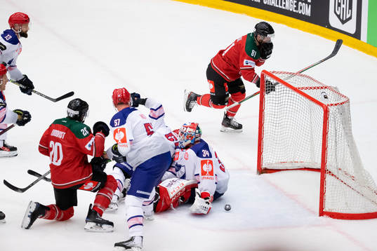 Ryan Lasch of Frölunda celebrates scoring 1-0