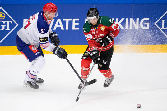 Johan Motin of Helsinki and Ryan Lasch of Frölunda