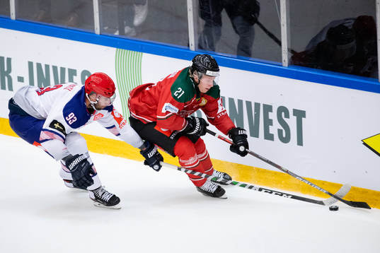 Jordan Schmaltz of Helsinki and Karl Henriksson of Frölunda
