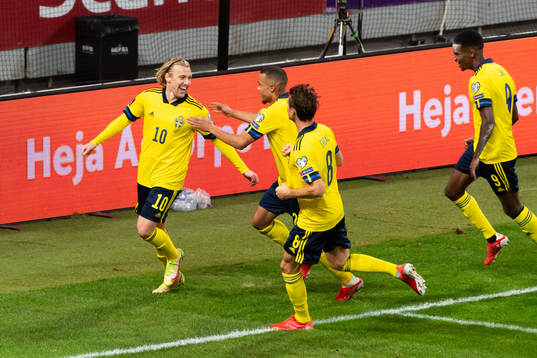 Emil Forsberg of Sweden celebrates