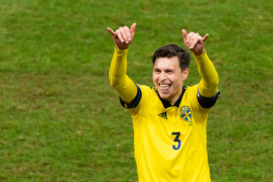 Victor Nilsson Lindelöf of Sweden celebrates